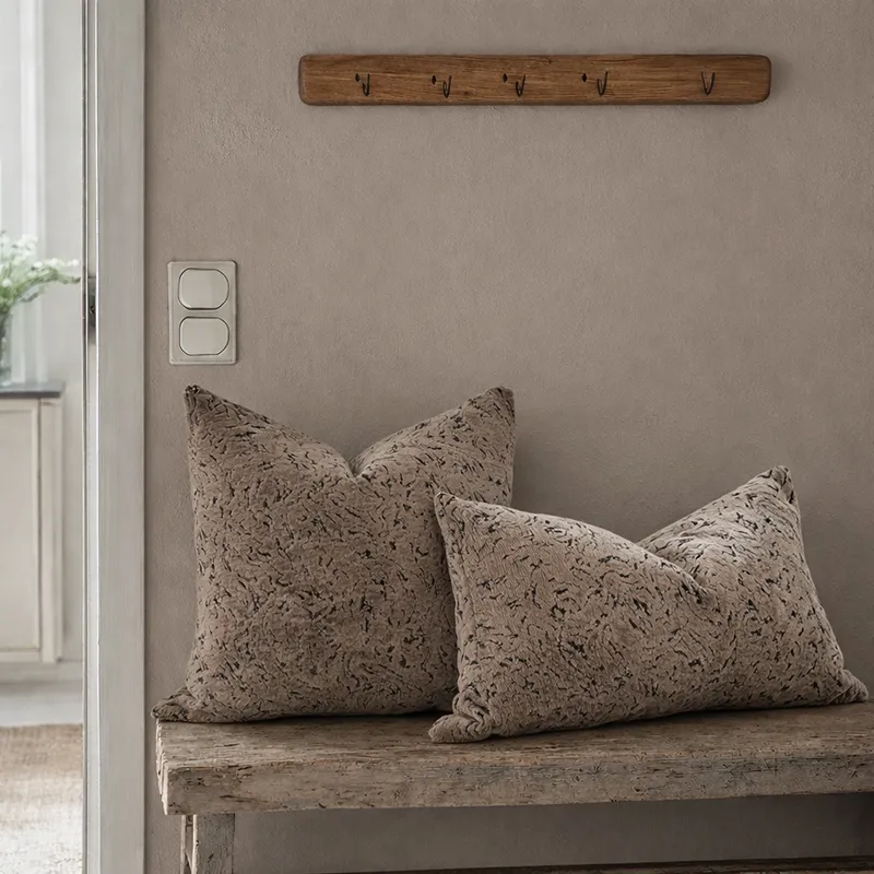 کوسن مخملی Eldar