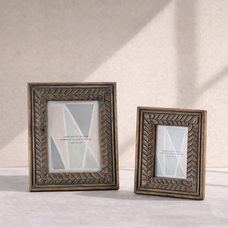 Seraph Photo Frame (Two sizes)