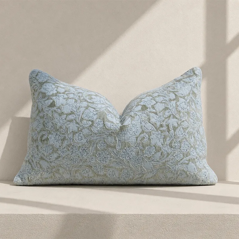 Aveline Cushion