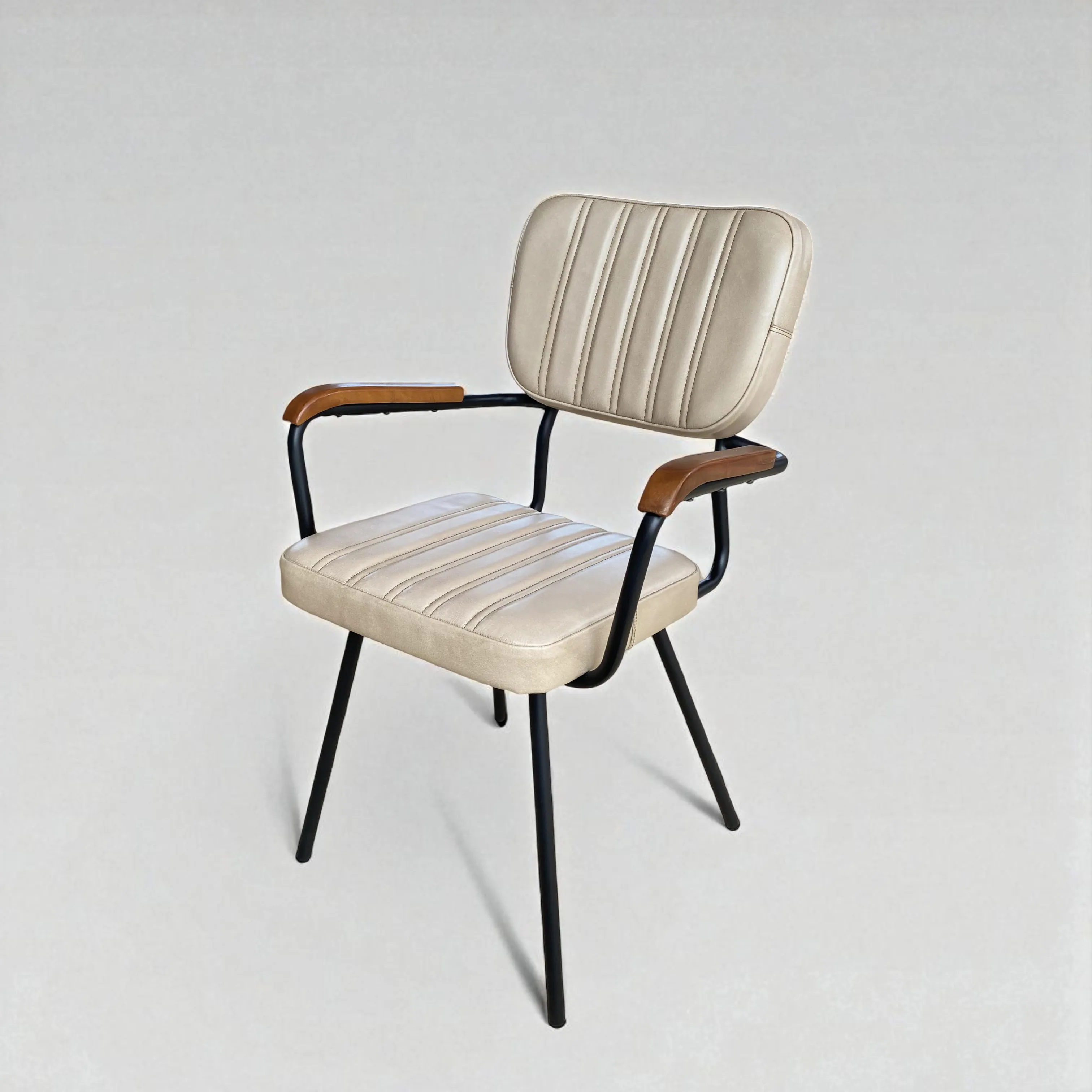 صندلی چرم Lunera