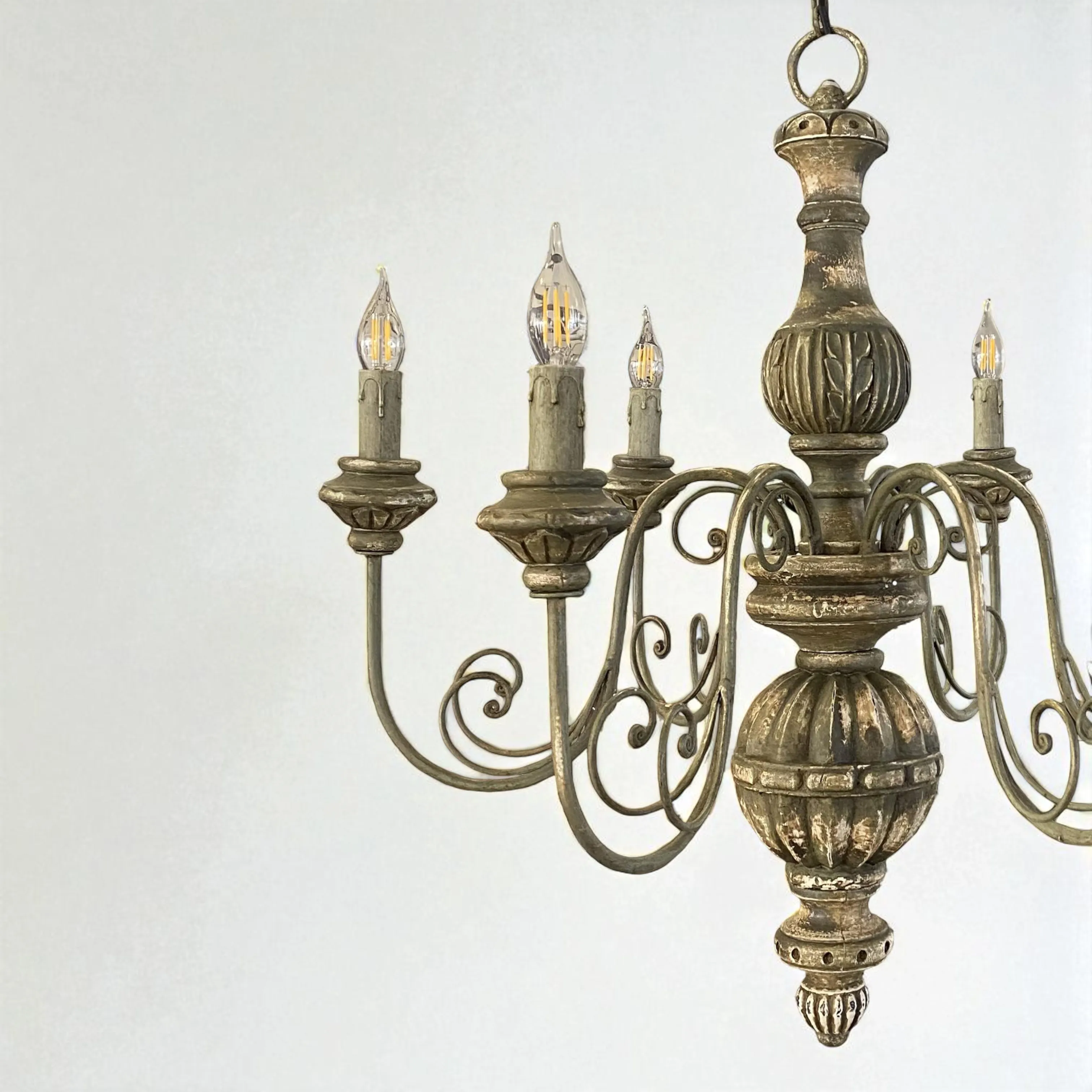 The Aurellin Vintage Chandelier