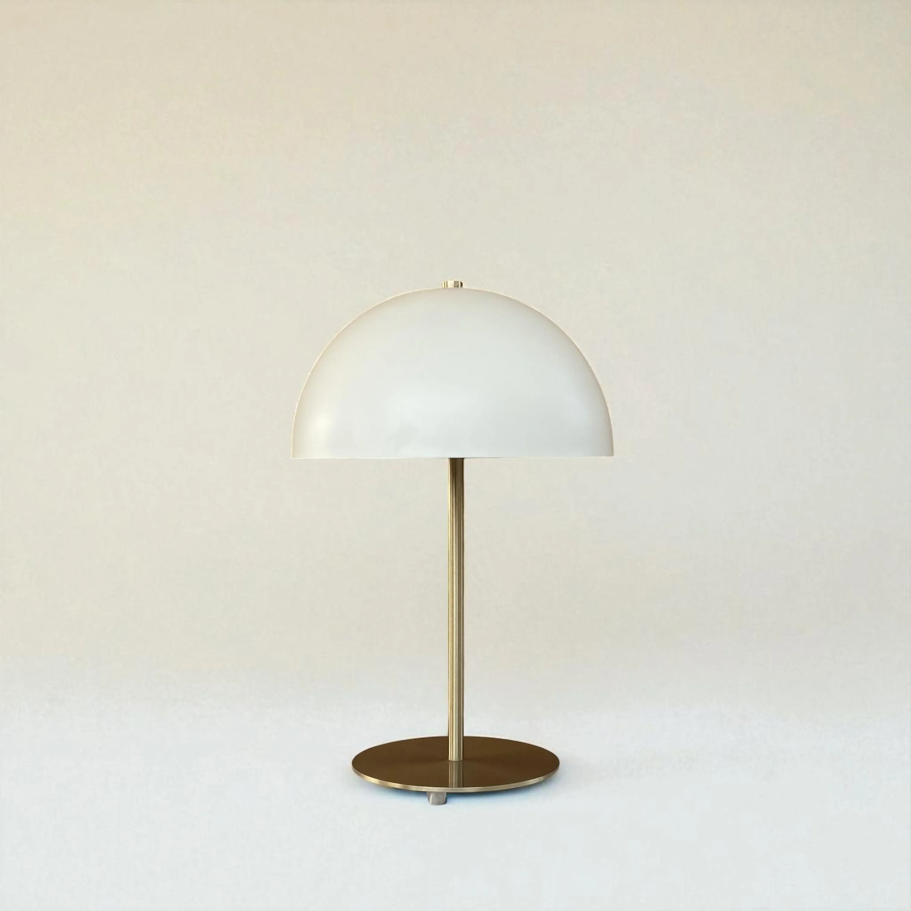 آباژور رومیزی Lumisa