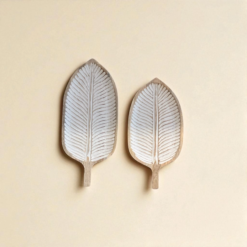 Mara Carved Wood Leaf plattar (2sizes)