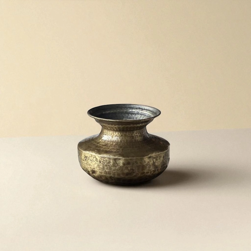 solenne – antique brass vase