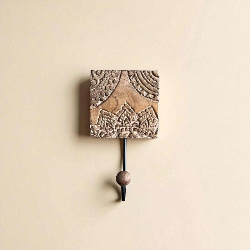 Zerra – Handcarved Gold-Washed Wall Hook