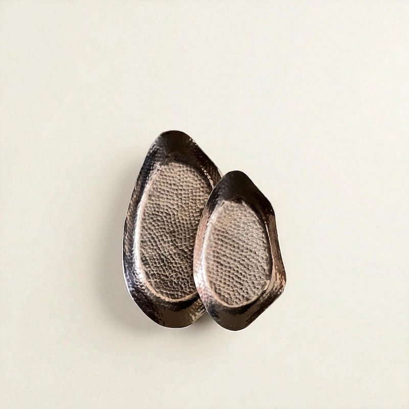 Coppira – Hand-Hammered Polished Copper Tray Set (2 sizes)